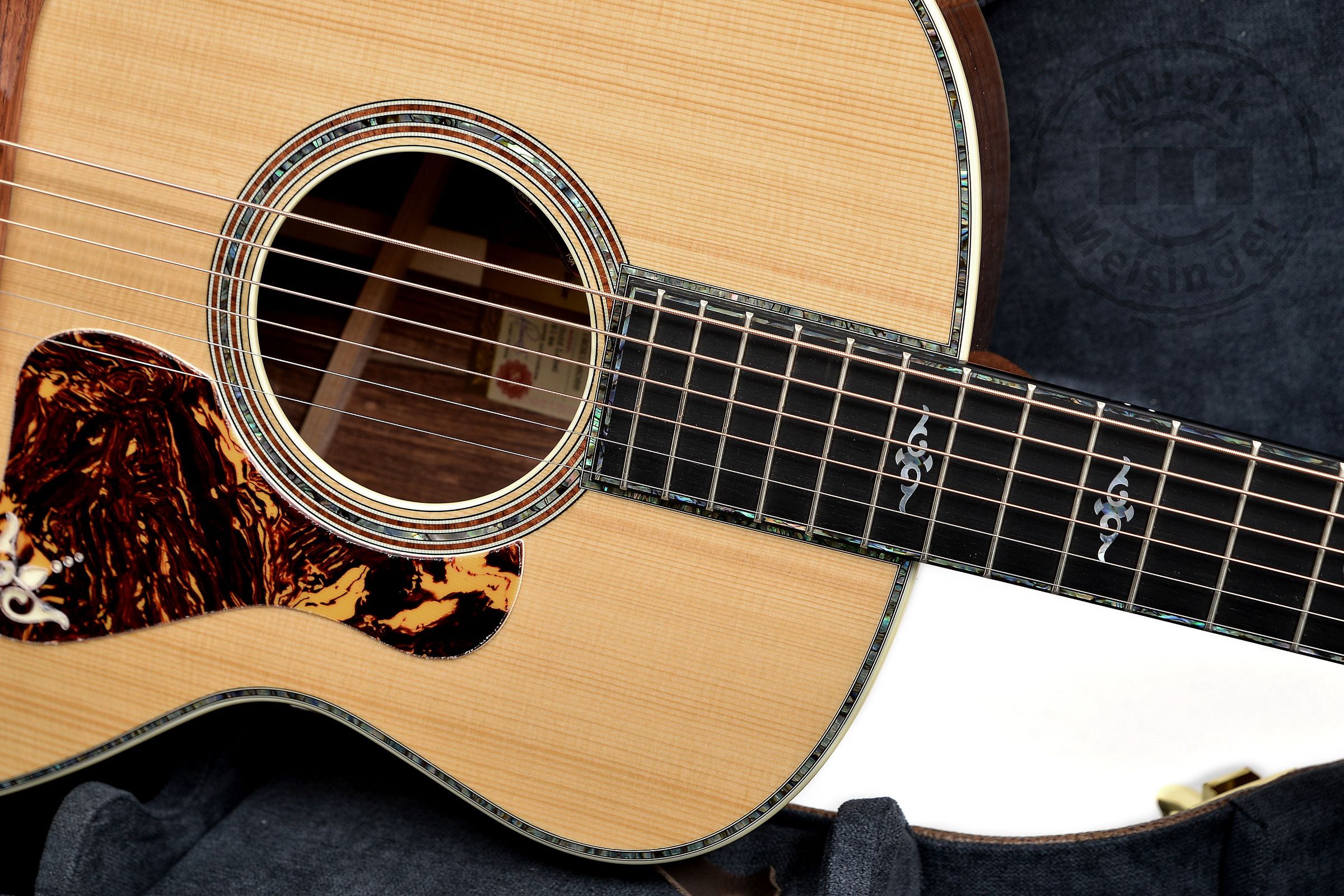 TAYLOR Gold Label 914e