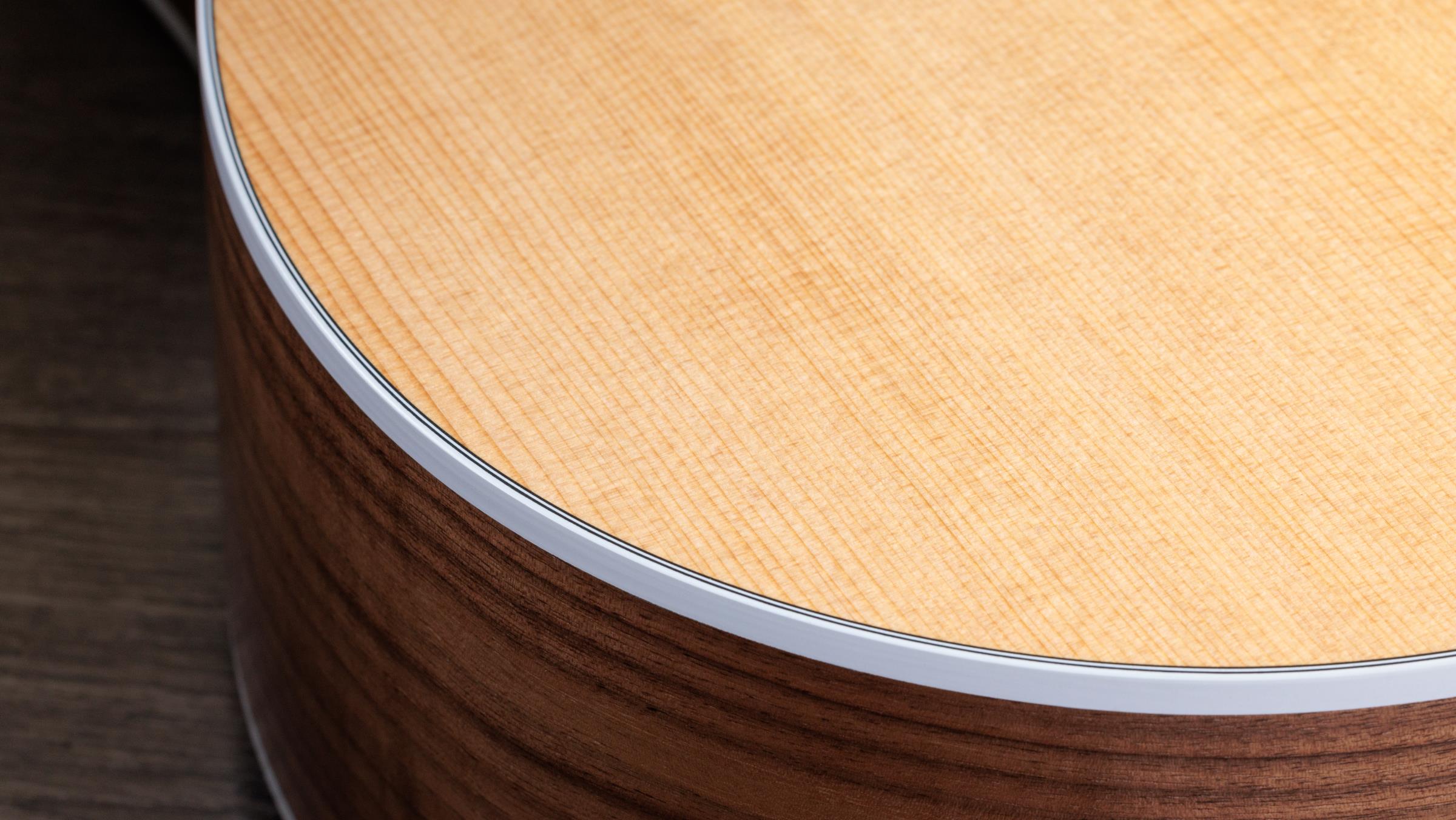 TAYLOR 210ce TAYLOR 210ce