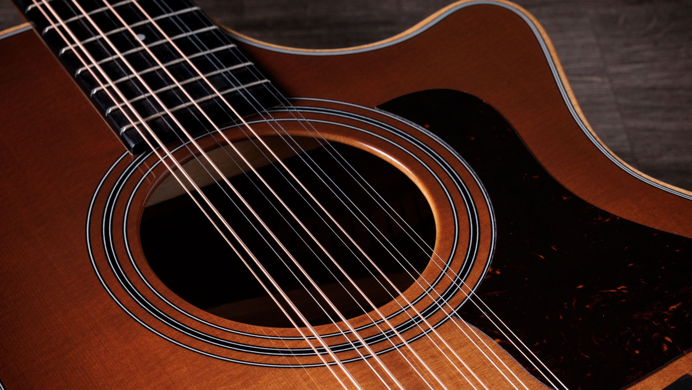 TAYLOR 354ce Studio Special Edition Honeyburst