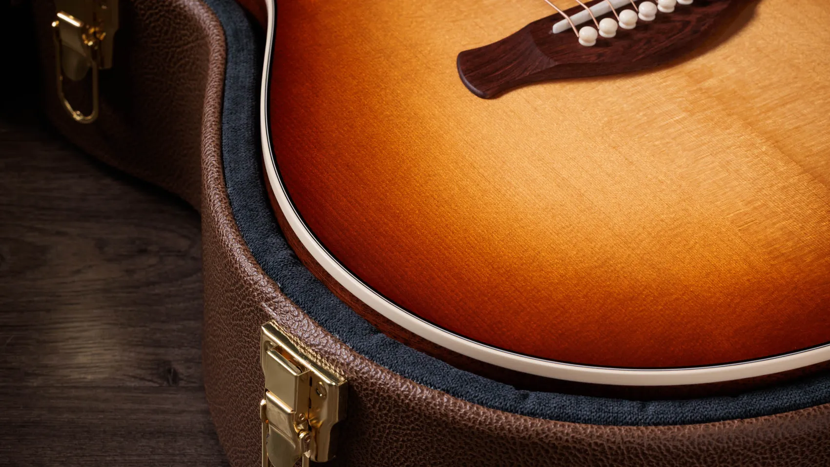 TAYLOR Ben Harper Gold Label 512e