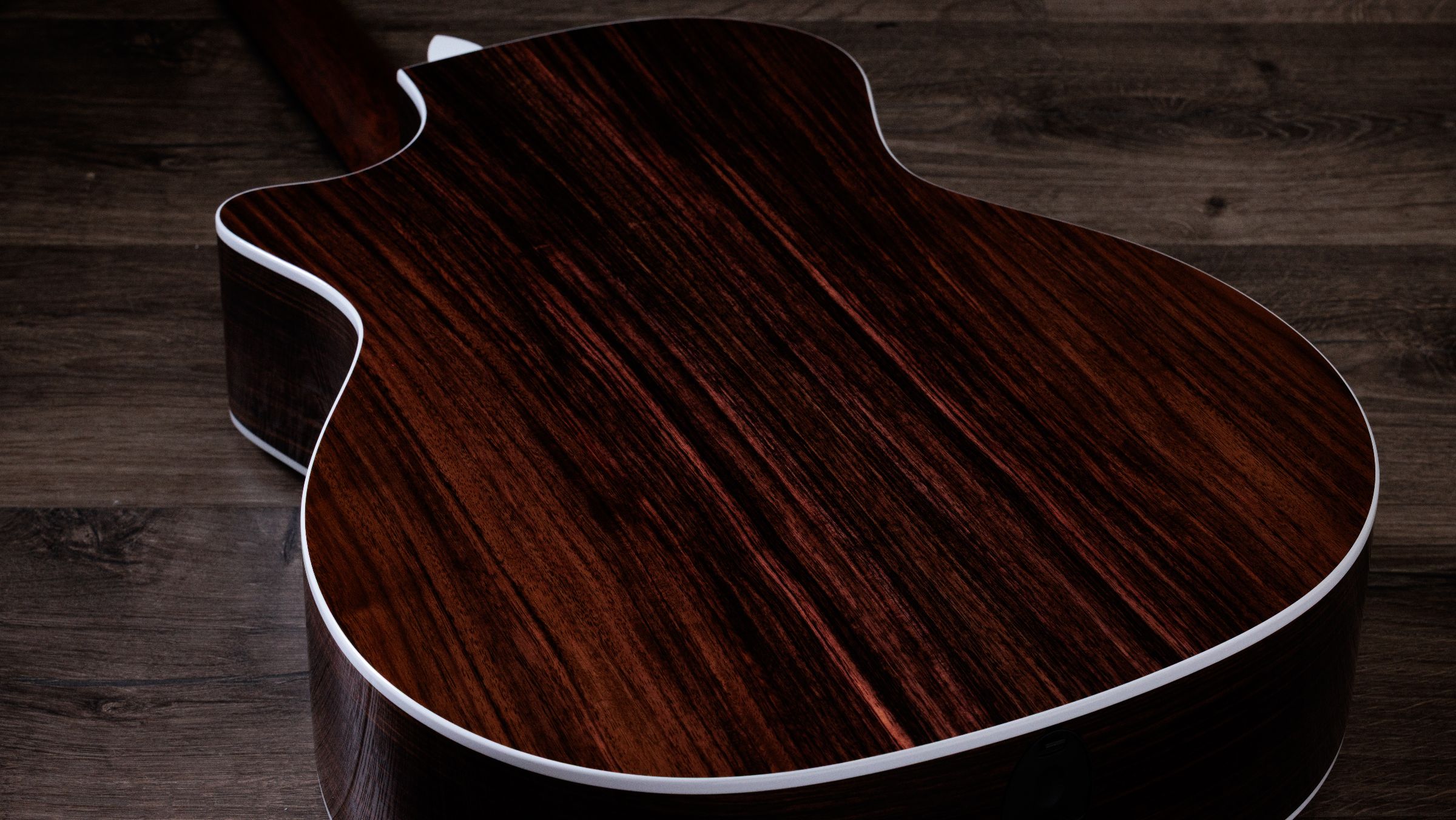 TAYLOR 714ce,Ind.Rosewood/Cedar,2026