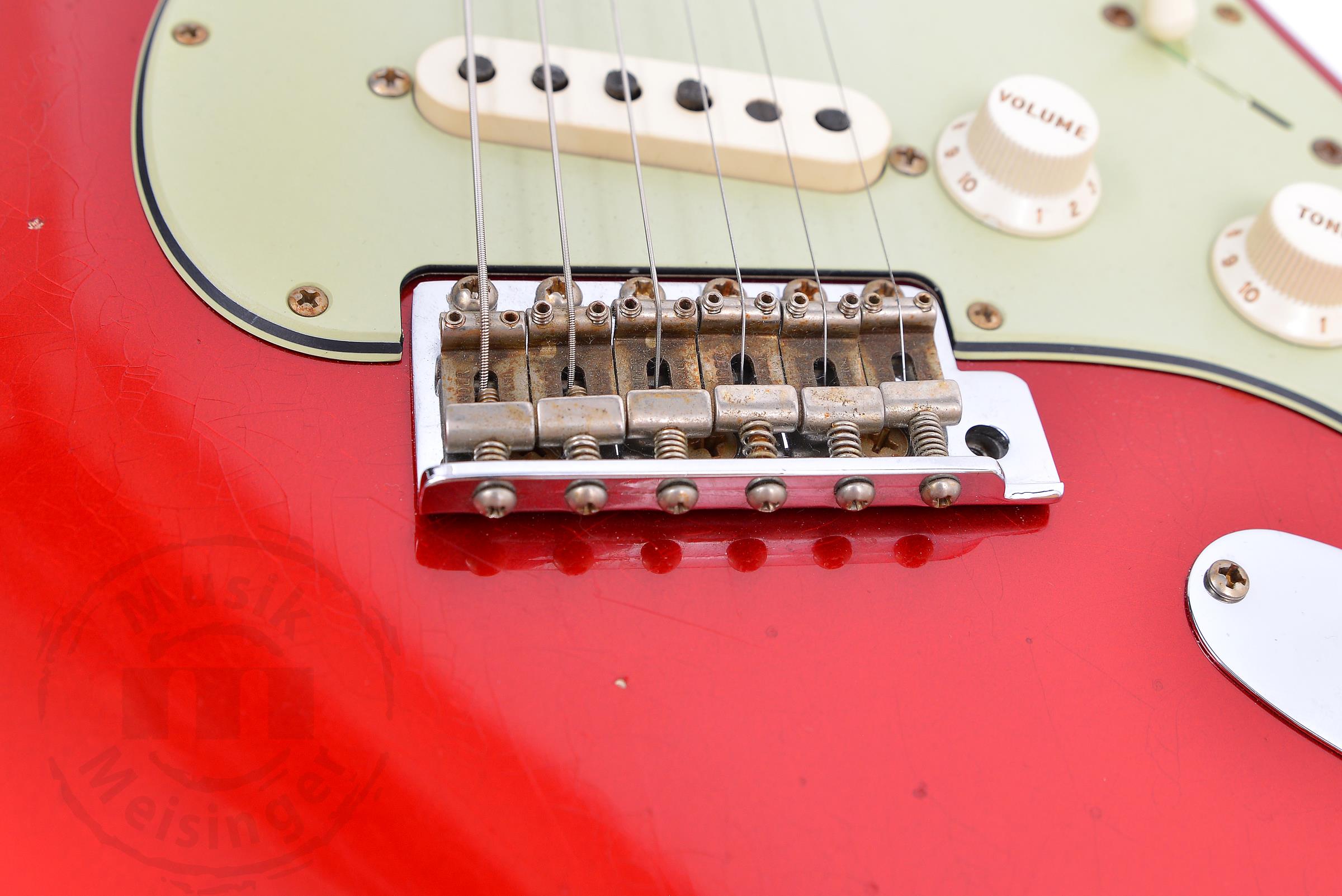 FENDER Custom Shop 1963 Strat Journey Man Candy Apple Red FENDER Custom Shop 1963 Strat Journey Man Candy Apple Red