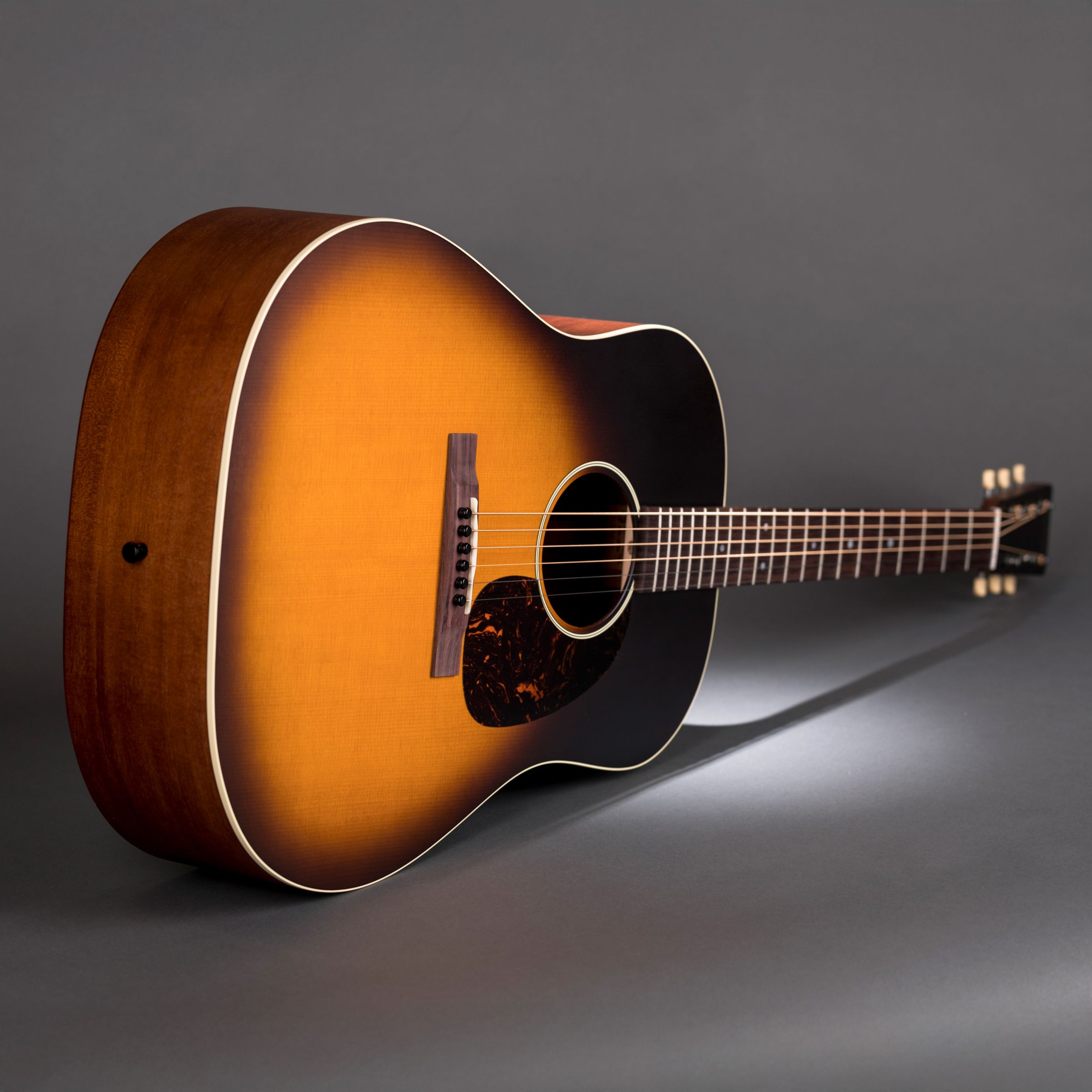 MARTIN GUITARS DSS-17 Whiskey Sunset MARTIN GUITARS DSS-17 Whiskey Sunset