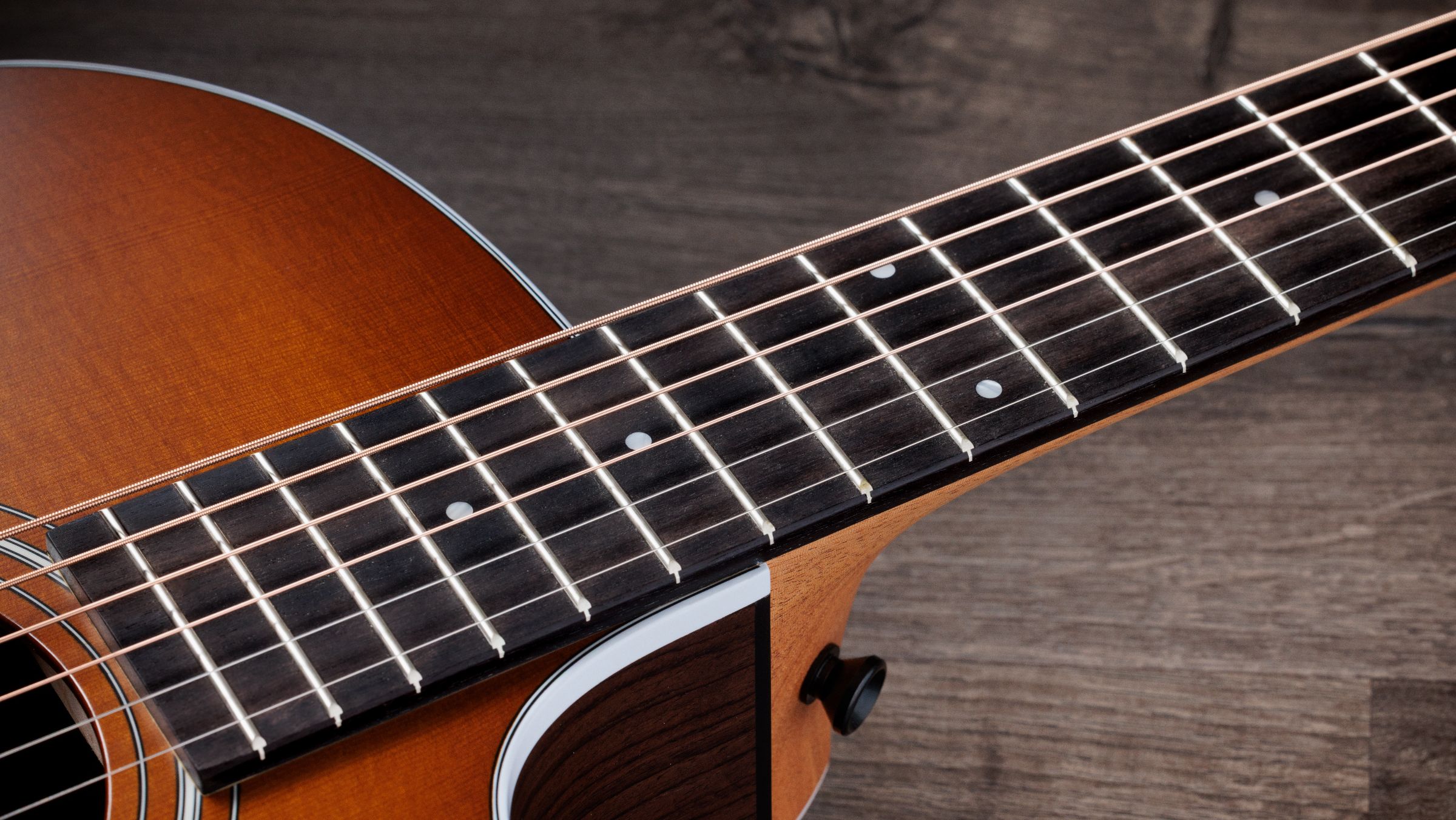 TAYLOR 214ce Special Edition Honeyburst