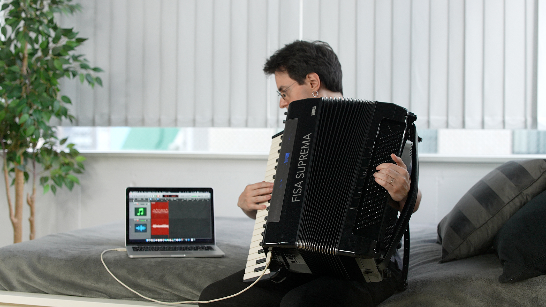 Korg Fisa Suprema Digitalakkordeon Korg Fisa Suprema Digitalakkordeon